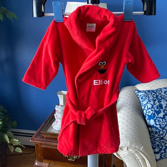 NWOT Elmo Robe w/ Elliot Embroidered name - Picture 1 of 5